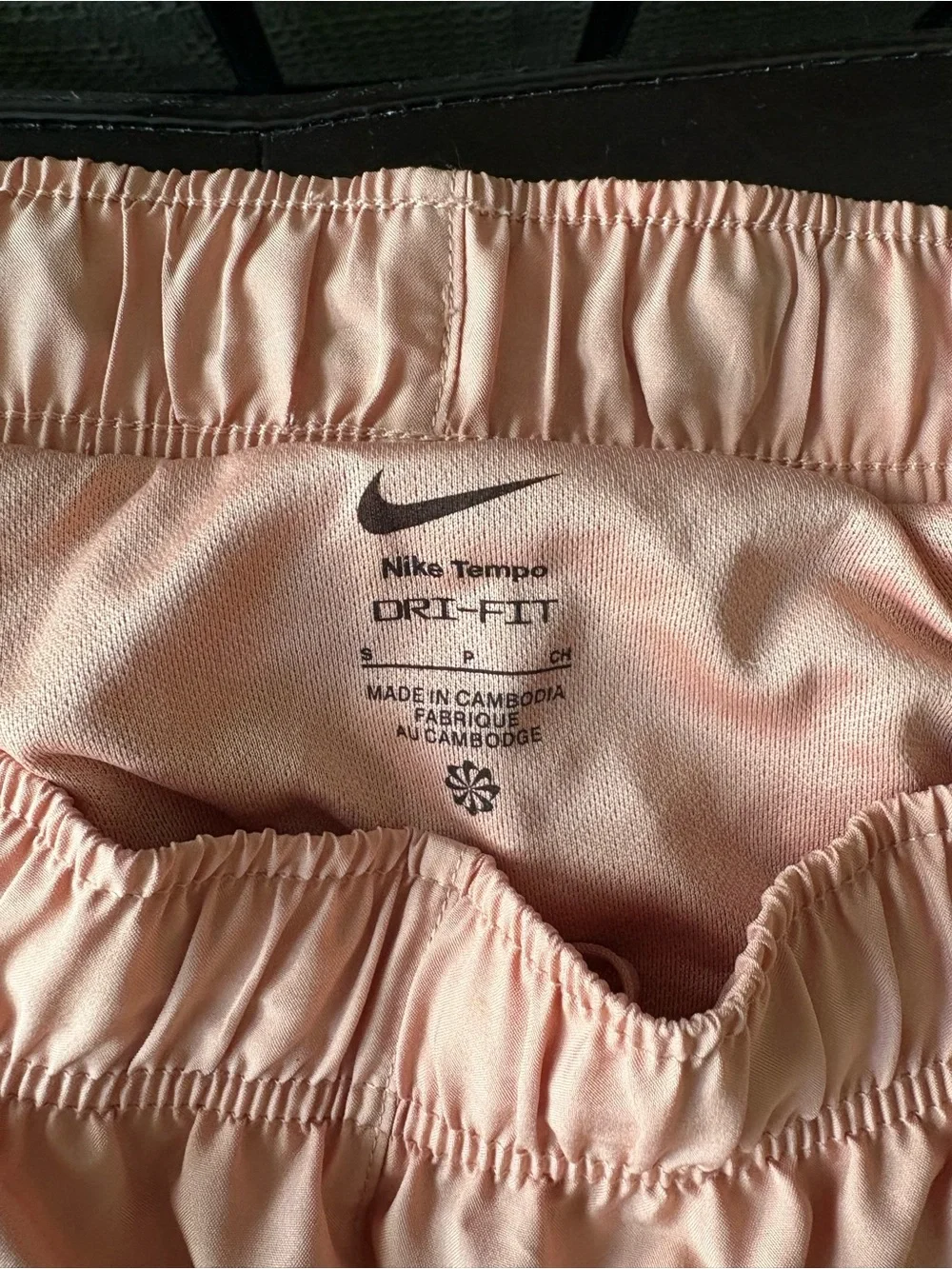 Women’s Nike Tempo Mid Rise 3” Peach Running Shorts NWT